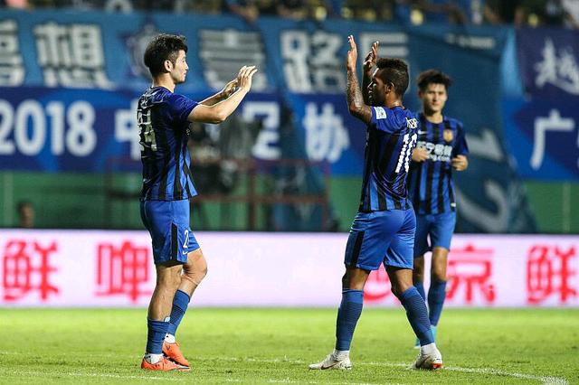 半岛体育官方-江苏苏宁客场失利,遭遇连败困扰的简单介绍