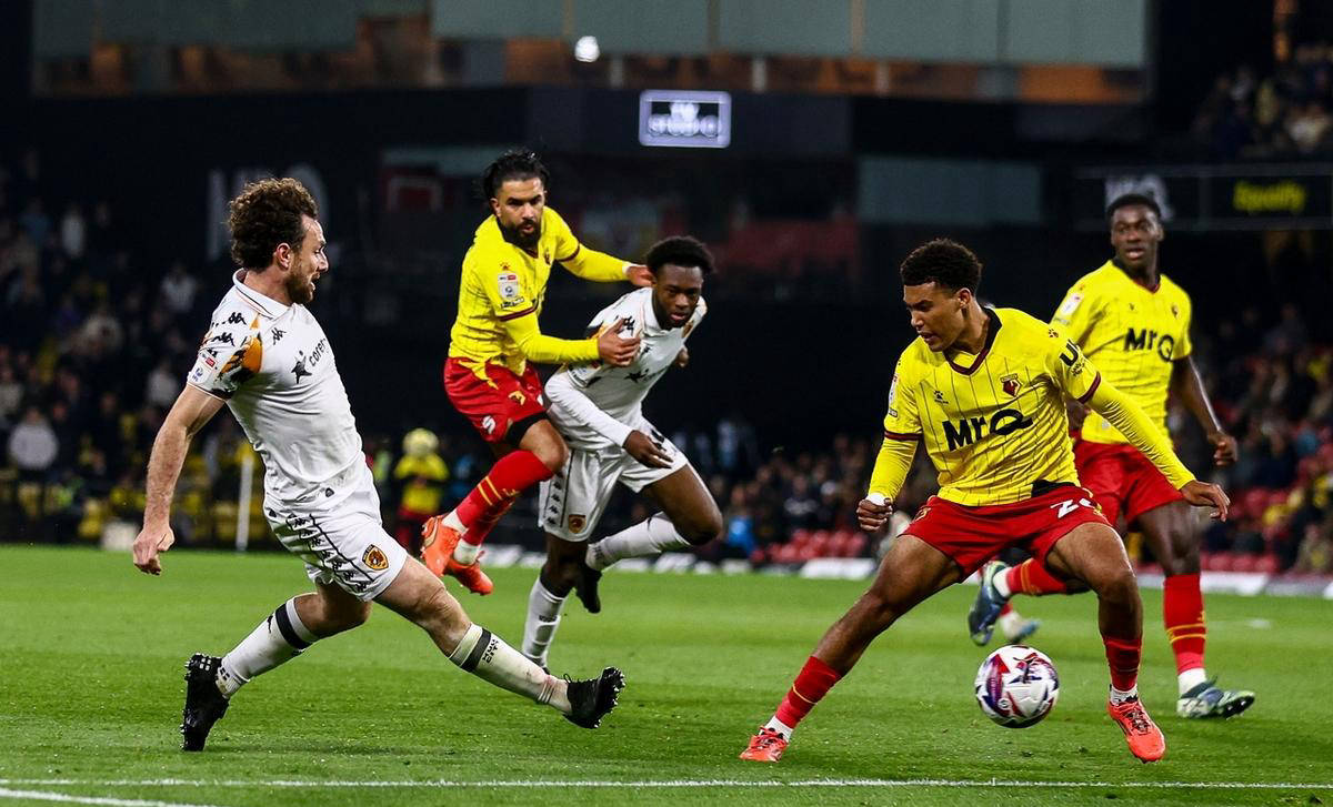 关于伯恩利客场逆转沃特福德,取得重要三分的信息 关于伯恩利客场逆转沃特福德,取得重要三分的信息