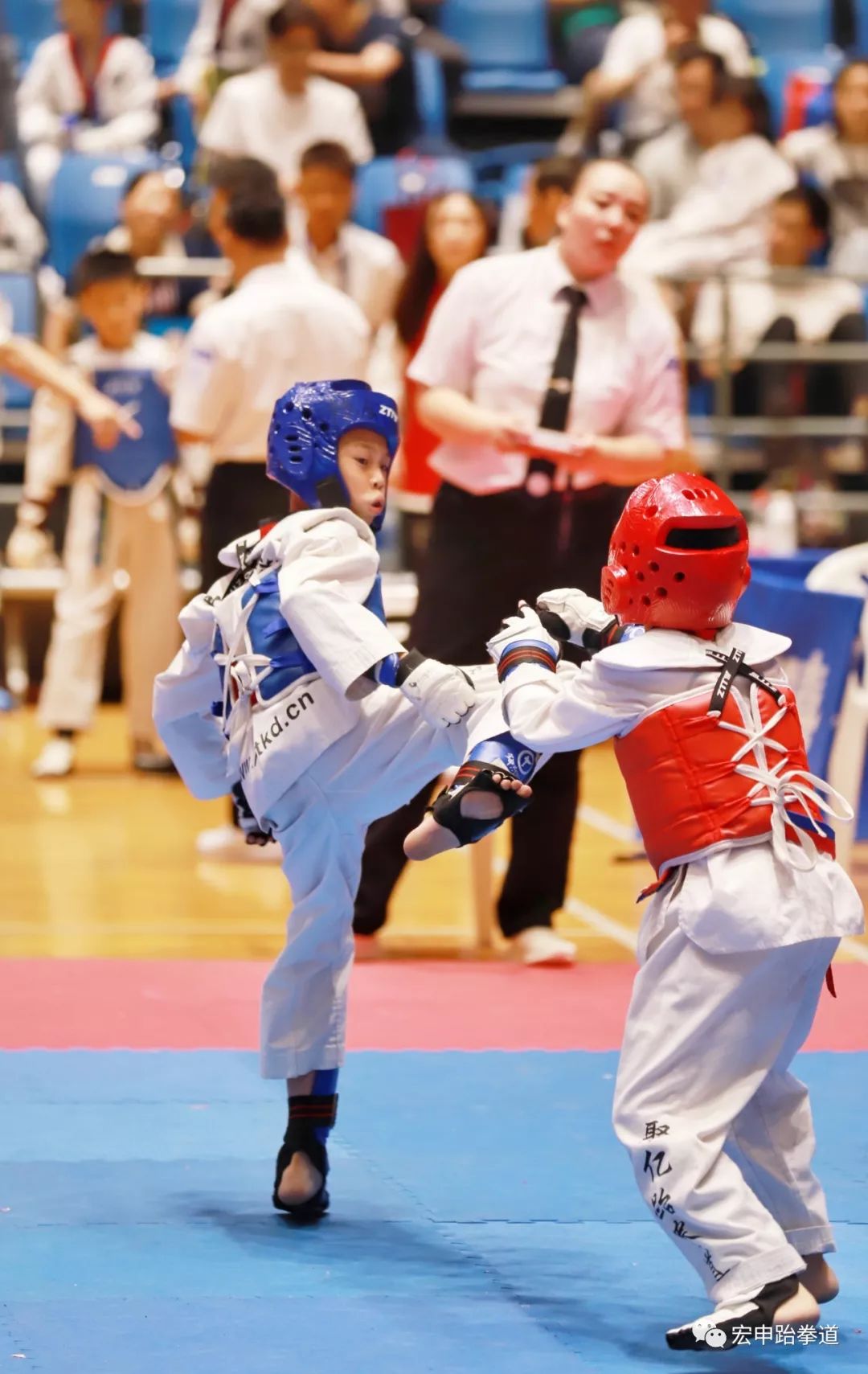 艰难逆袭中,赛场上上演绝地逃生的简单介绍 艰难逆袭中,赛场上上演绝地逃生的简单介绍