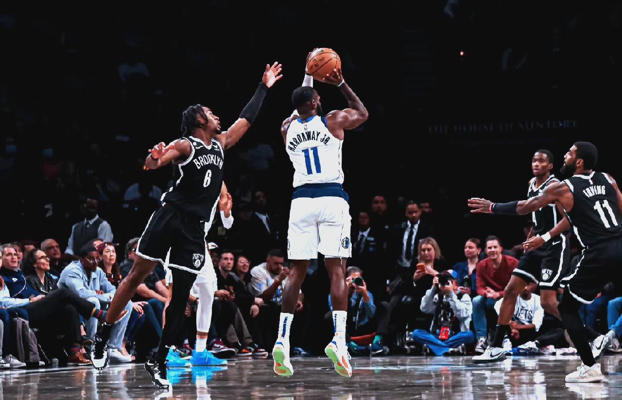 半岛体育注册-篮网主场惜败,东部排名下滑至第八的简单介绍