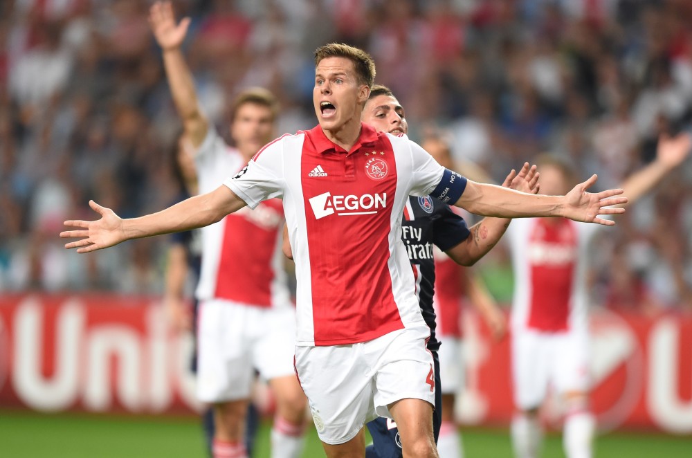 半岛体育app下载地址-阿贾克斯客场不敌波尔图,饮恨而归