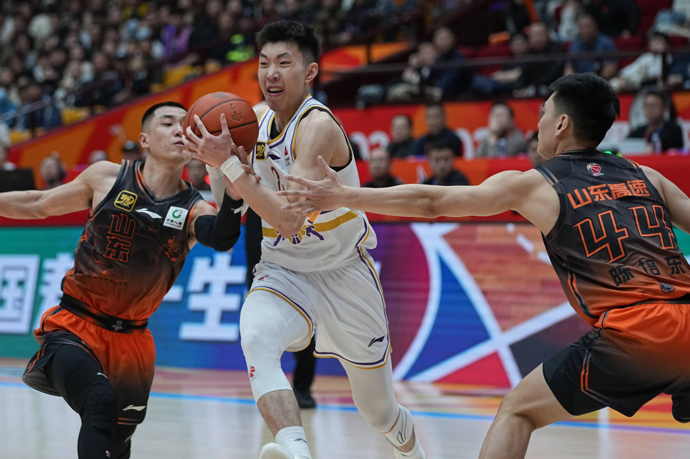 半岛体育app-包含新晋球员崭露头角,引起注意的词条