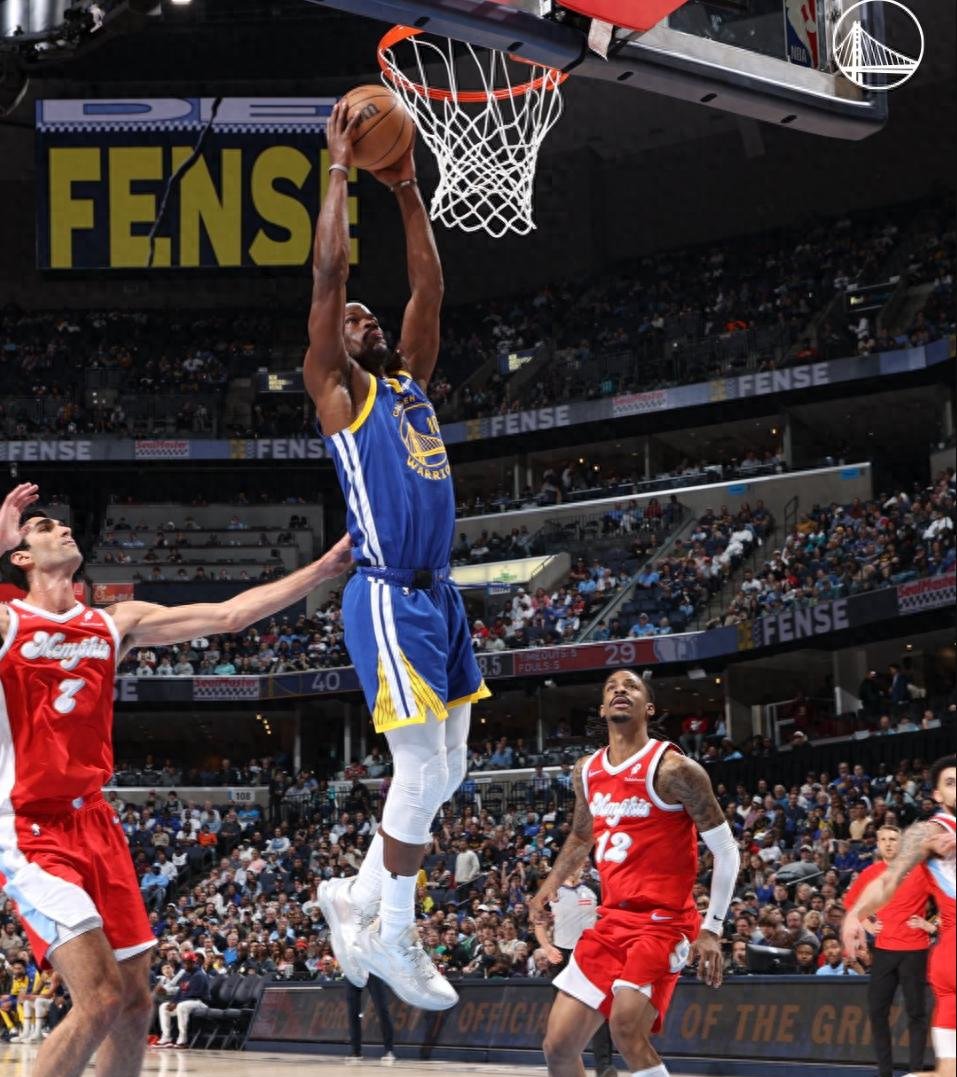 半岛体育网站入口-勇士击败灰熊,取得九连胜