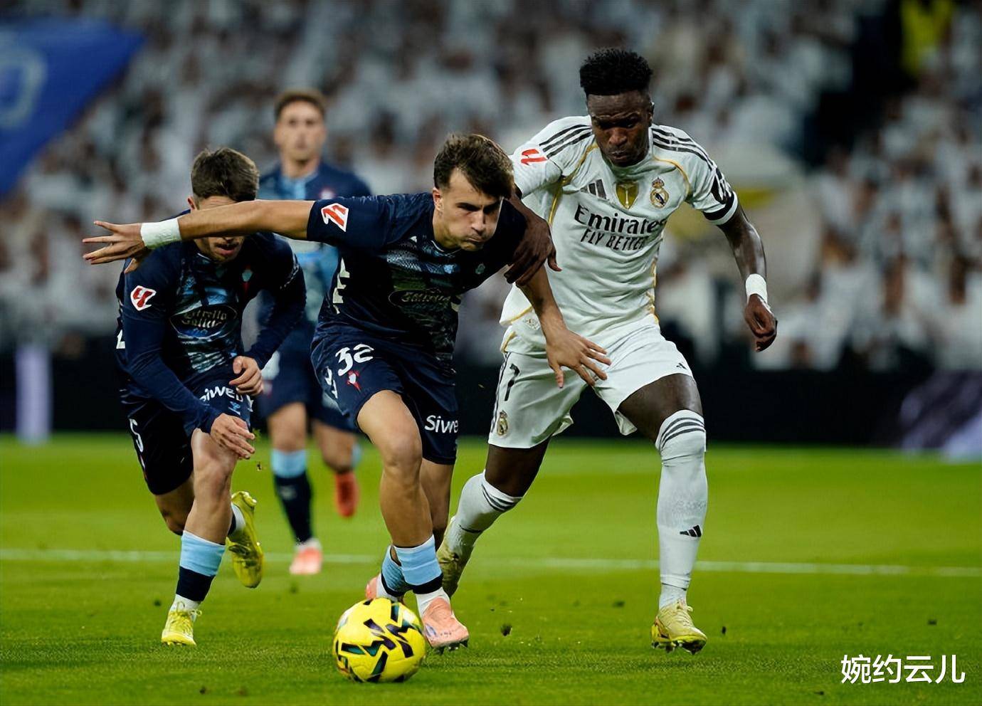 关于皇马主场球迷欢声雷动,球队士气高昂的信息 关于皇马主场球迷欢声雷动,球队士气高昂的信息