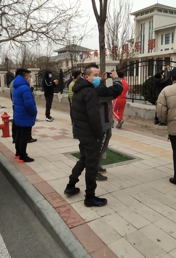 竞技场馆迎来贵州队主场比赛，球迷期待高潮的简单介绍