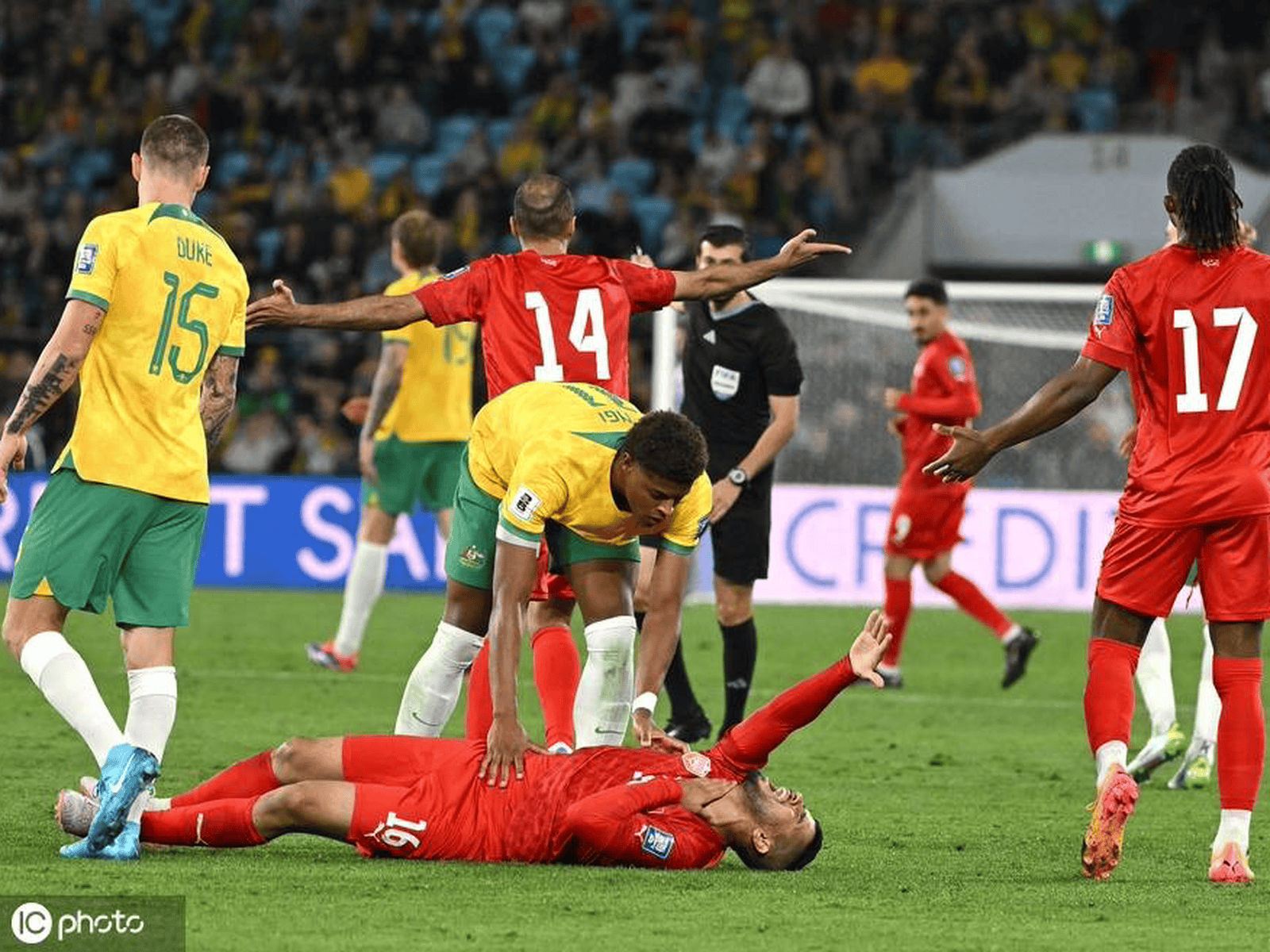 半岛体育竞技-塞尔塔客场爆冷胜利，士气高昂挑战头名！的简单介绍